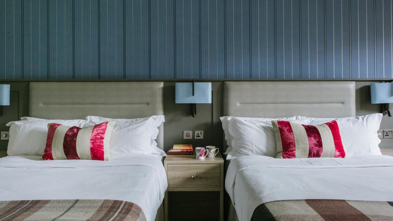 เพ็นด์เลย์ แมเนอร์ Hotel ทริง ภายนอก รูปภาพ