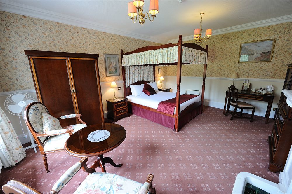 เพ็นด์เลย์ แมเนอร์ Hotel ทริง ภายนอก รูปภาพ