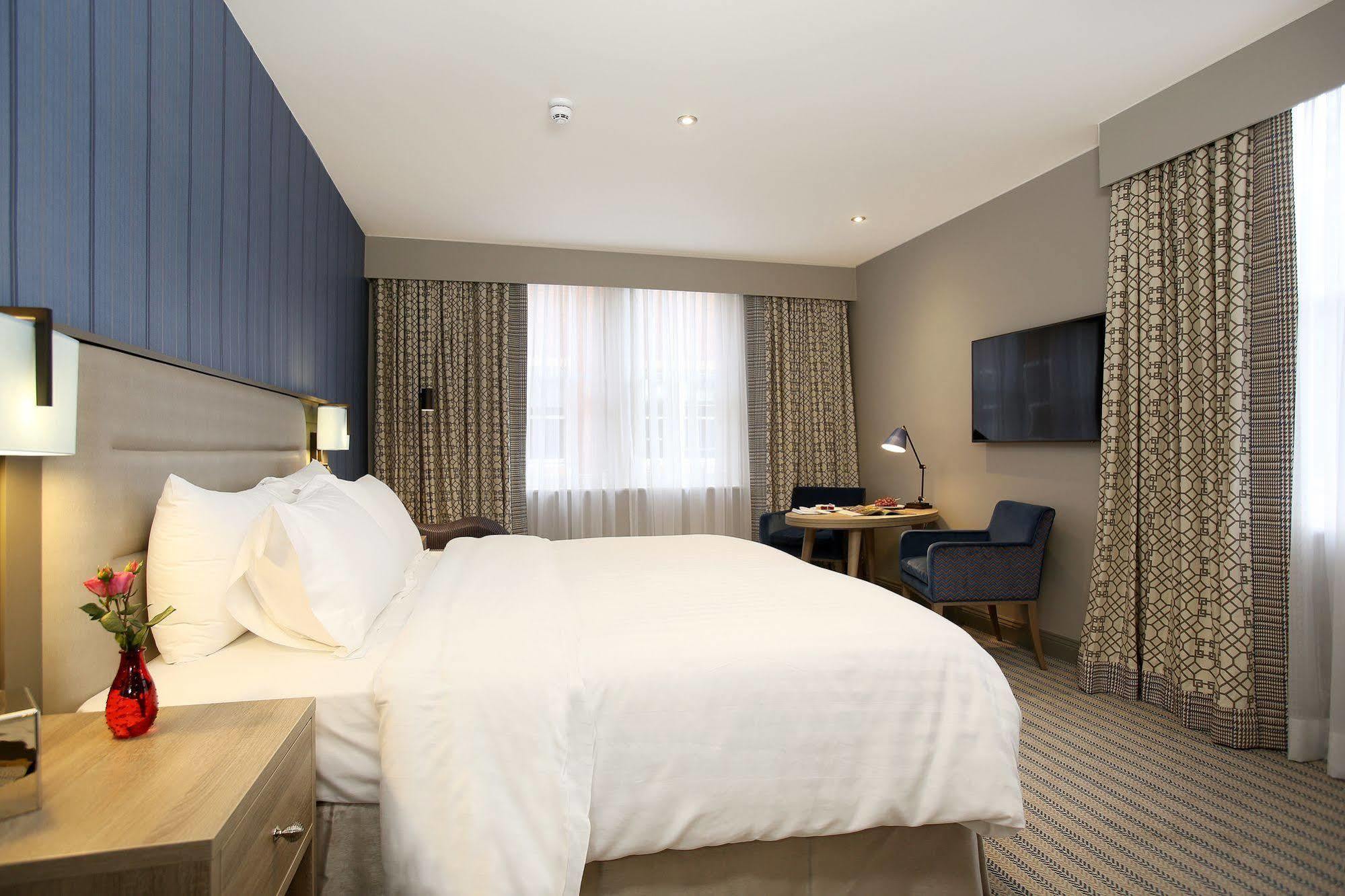 เพ็นด์เลย์ แมเนอร์ Hotel ทริง ภายนอก รูปภาพ
