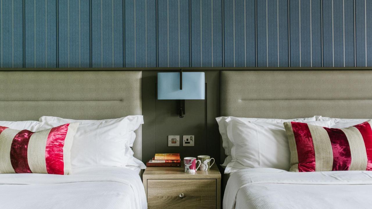 เพ็นด์เลย์ แมเนอร์ Hotel ทริง ภายนอก รูปภาพ